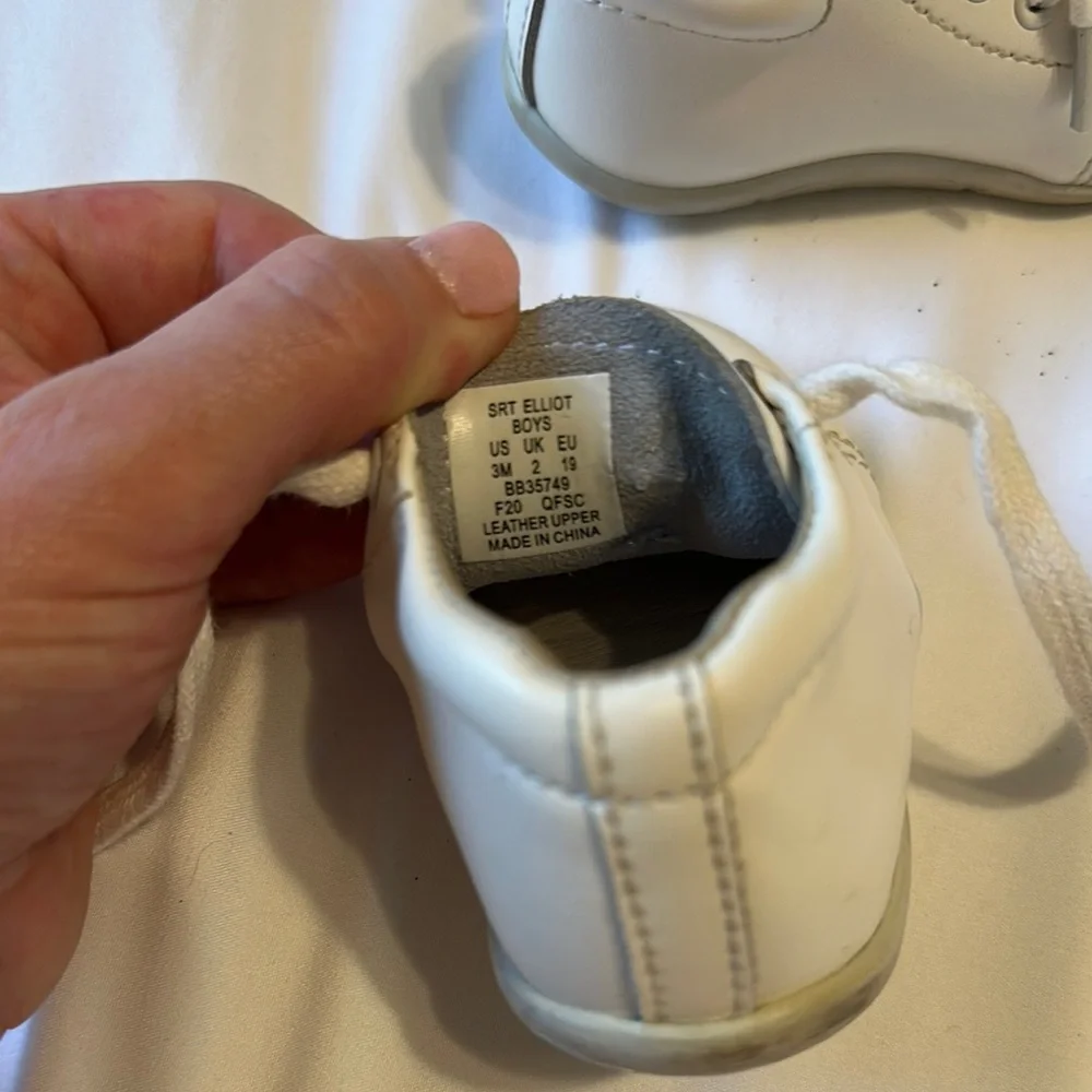 Stride Rite - Infants White Lace-Up Leather Walking Shoes